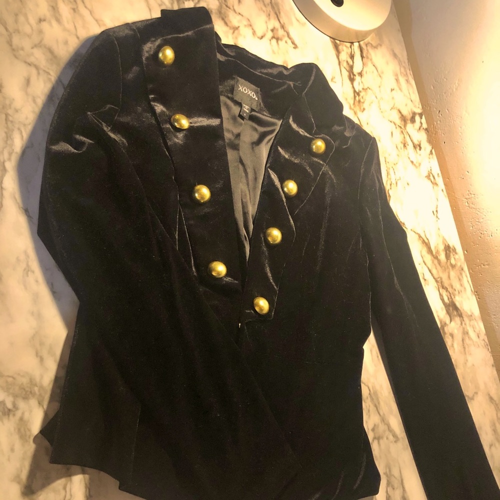 Black Piano Jacket with Lapels